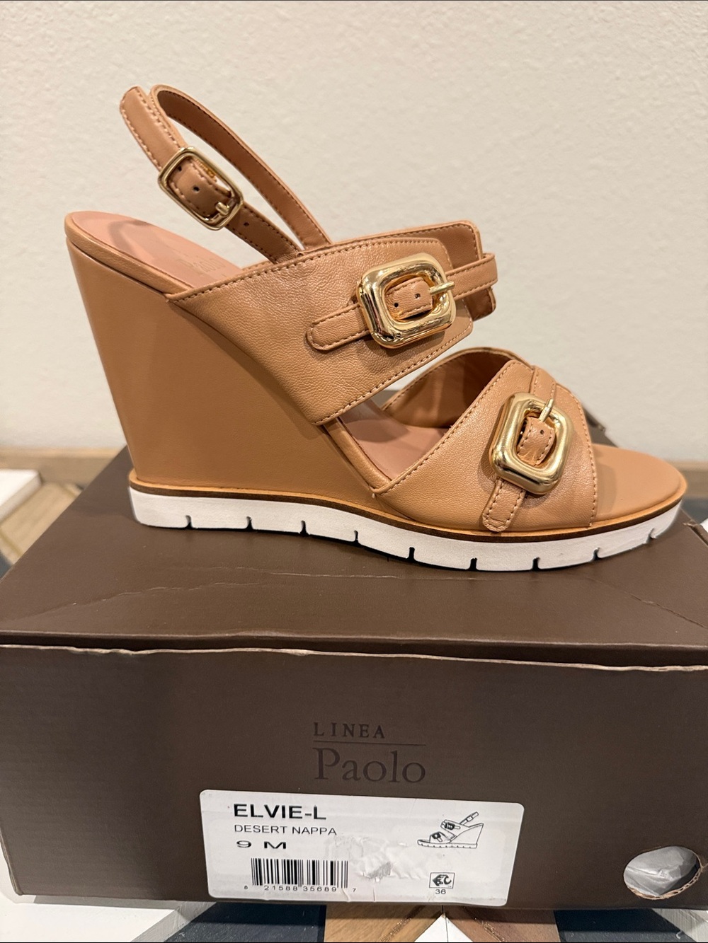 Linea Paolo Elvie-L Tan Wedge Sandal with Gold Buckles Size 9 NIB